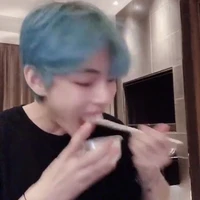 its  your rookie author🦋👸