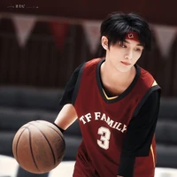 พี่ไวท์🏀(รุ่นพี่ทิว)