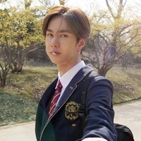 กฤติน(พระเอกตอนเรียน)