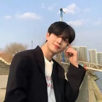 สกาย\\เพือนพระเอก💘