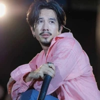 B a t  (บ่าง กนก เพื่อน พ.อ)