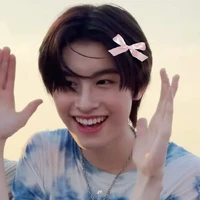 ตะวัน☀️{น้องน.อ.}