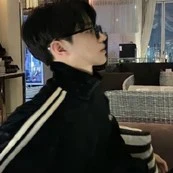 คริส(พ.อ5+มาเฟีย)💸