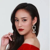 เทียนหยด:นางร้าย