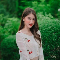 เอมมี่ ตอแหล + กระหรี่