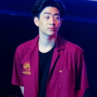 โอม รุ่นพี่ปี 3