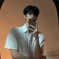 นธี[มือซ้าย พ.อ]