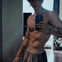 ลูคัส(พี่คนกลางพ.อ)