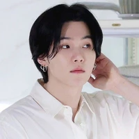 Min Yoongi [Jungkook