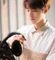 ภัทร(นายเอก)