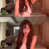 ฟ้า [ นางเอก ]