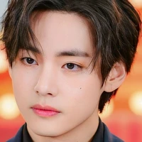 taehyung (v)Alexander "// sepupu