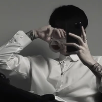 คริส(เพื่อน พอ.)