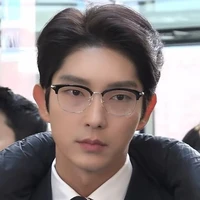 CEO Lee joon gi 37 años