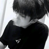 ไบร์ท(เพื่อนร่วมห้อง)