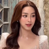 เกรซ ( องค์หญิงตัวร้ายในนิยาย )