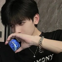 ออกัส👑(พระเอก)