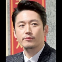 Mr Kim