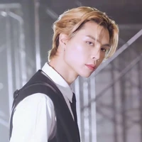 จอห์นนี่ ( เทพเจ้าแห่งการสื่อสาร )
