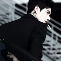 เหนือเกล้า[พ่อนายเอก+หมาป่า]🐺🗡️