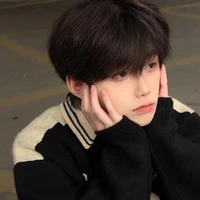 ไอซ์ [เพื่อนนายเอก]🌸🌈