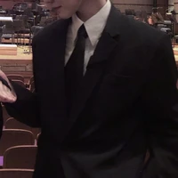 พันเอก+มือขวา พอ.