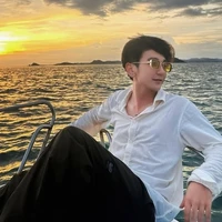 เจมส์. (พระรอง)