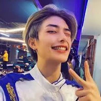 ทีเจ(พระเอก)+พี่ชายไม่แท้ของนางเอก