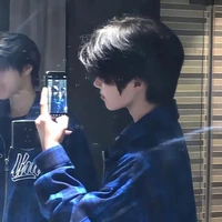 พี่มาร์ค