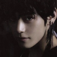 Kim Taehyung[Halfblooded Vamp]❤️JK