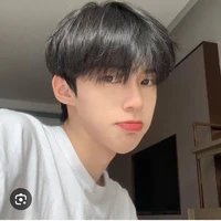 จินๆ(เพื่อนนายเอก)