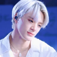 ครีม ( นอ. + อดีตแฟนเก่า เมฆา  )