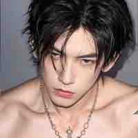 ฟิว แฝดพี่คนรองเพื่อน พอ