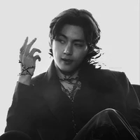 𝙆𝙞𝙢 𝙏𝙖𝙚𝙝𝙮𝙪𝙣𝙜