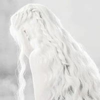 Reyna blanca (omega)