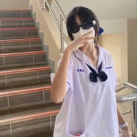 กระต่าย+นักเรียนหญิง
