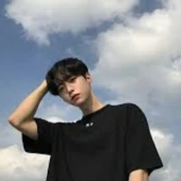 กาย☄️(รุ่นน้องน.อ)