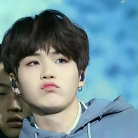 Yoongi (Suga)