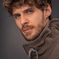 Tanmay  Merchant (Fl elder brother)