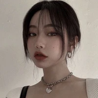 จูเลีย เพื่อนนร.