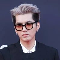 Kris wu manoban( abang kandung Lica 1)
