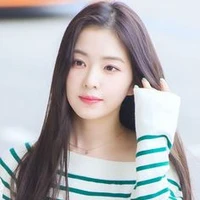 Shin  Irene( kakak  angkat lica)