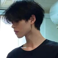 ตะวัน[นายเอก]