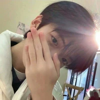 เฟิร์ส(เพื่อน พ.ค )