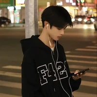 คิม[เพื่อน พอ.]