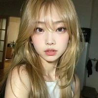 นาโอมิ