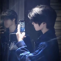 เดเมียน . บอดี้การ์ดอดีต