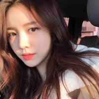 น้ำหอม (เพื่อน นอ.)