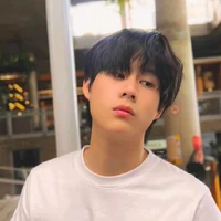 เจษ (เพื่อนนายเอก)