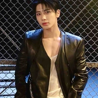 พี่ สอง 😏(พี่นางเอก)